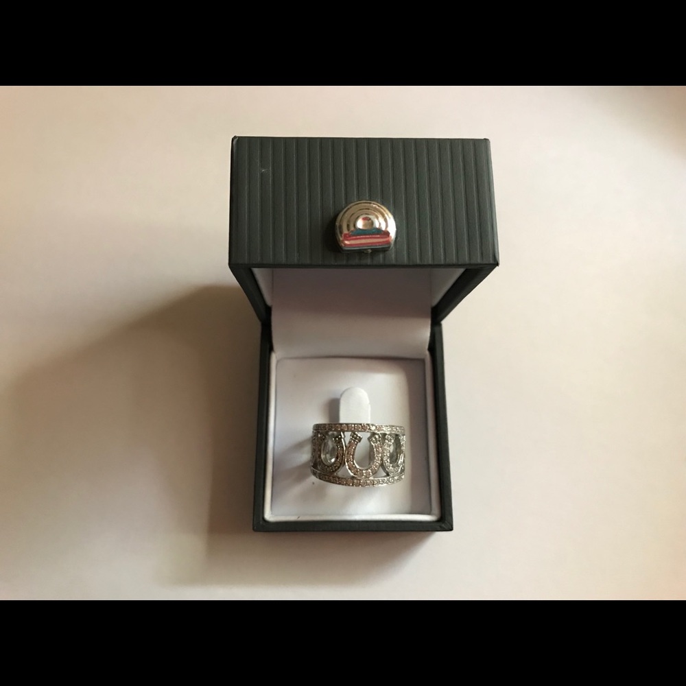 Kelly Herd Horseshoe Ring